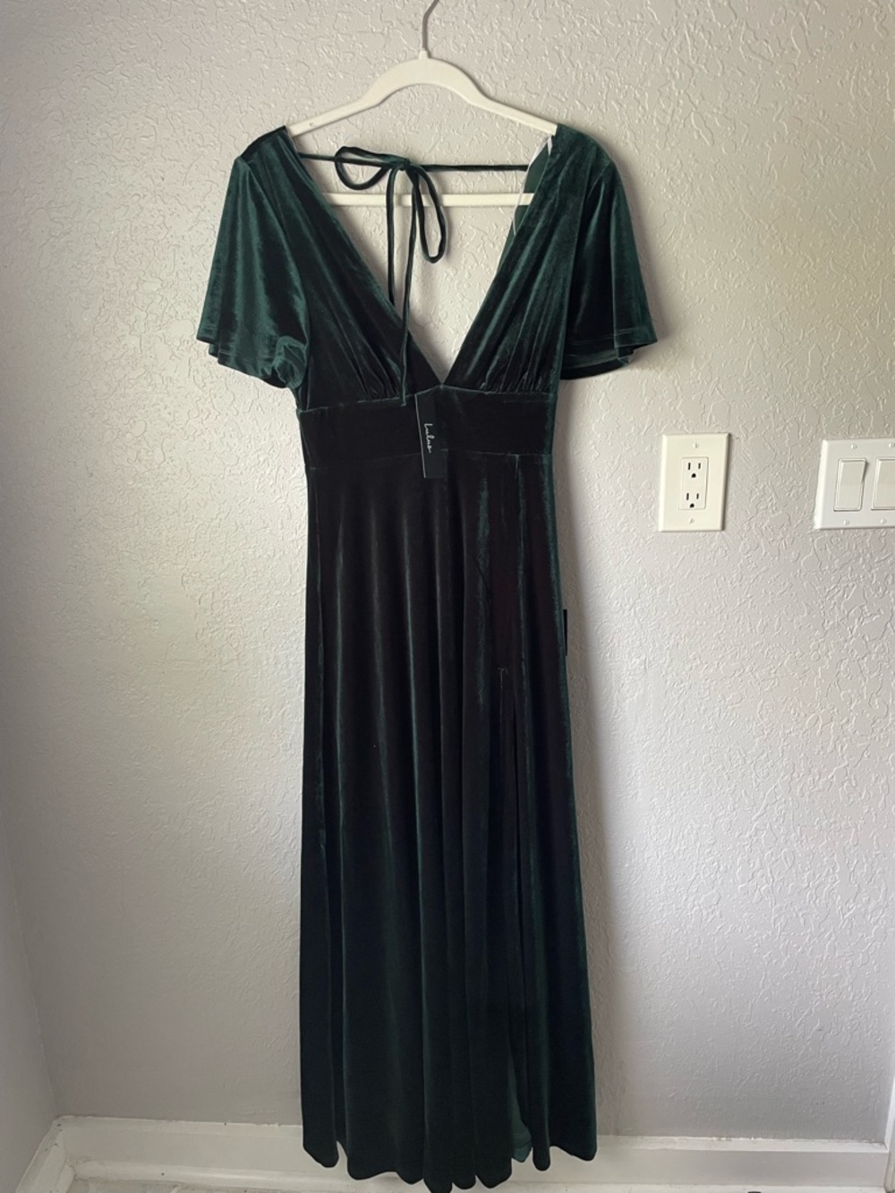 NWT Lulus Emerald Green Velvet Flutter Sleeve Maxi Dress Wedding Guest Small